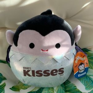 Squishmallows Hershey Kisses Waylee 8" Vampire Dracula